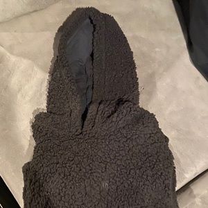 10.Deep Poodle Fleece sweatshirt